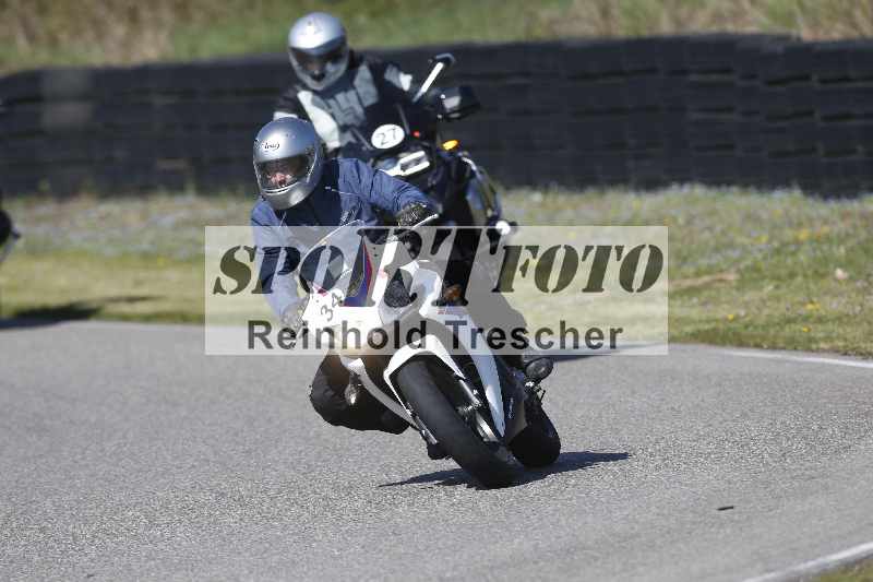 /01 02.04.2026 MAZ ADR/Gruppe rot/34